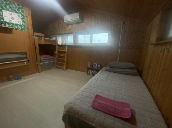 Warang Guesthouse Jeju Exterior photo