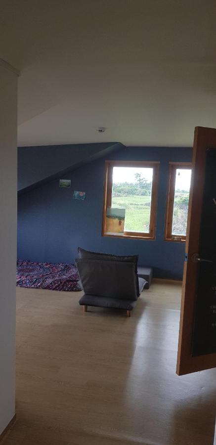 Warang Guesthouse Jeju Exterior photo
